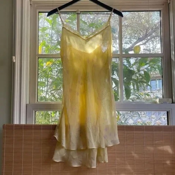 Vintage Dresses & Skirts - Vintage Yellow Babydoll Slip Dress